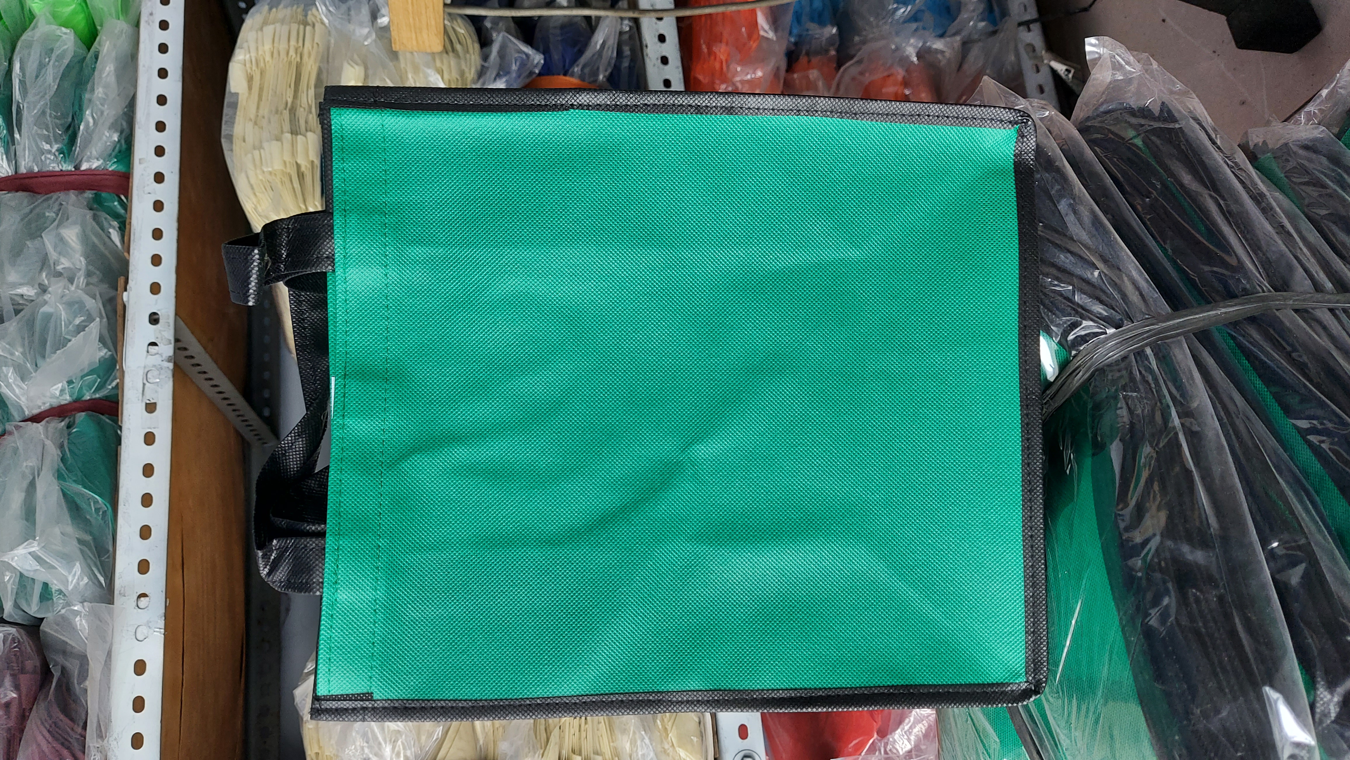Tas Kotak tebal 