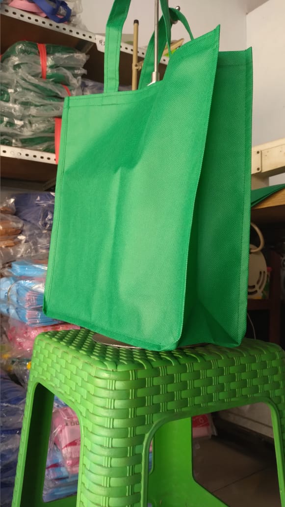 KO07 tas kotak 75gsm 32x12x35