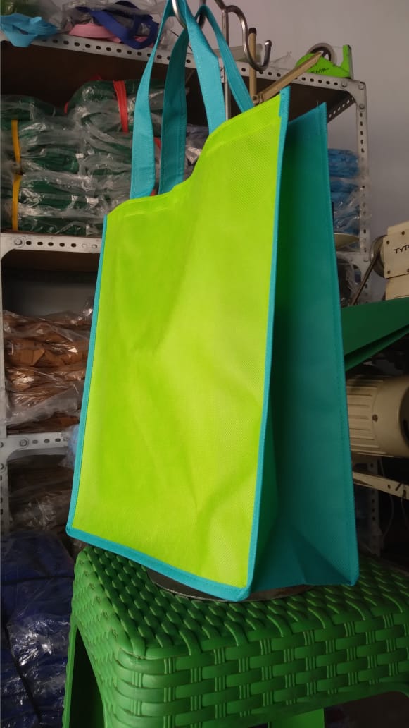 KO01 tas kotak tebal 32x12x35