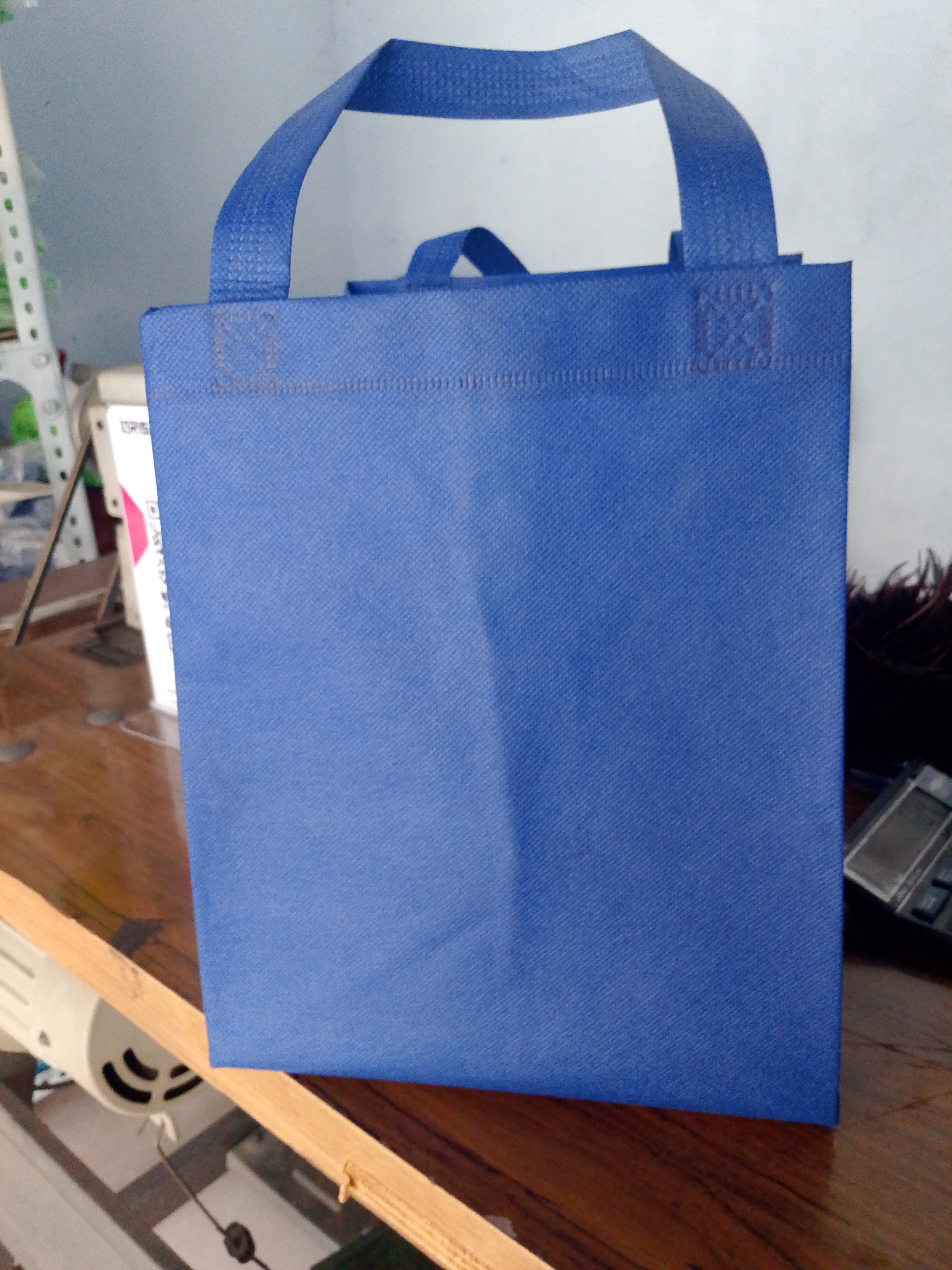 Tas hajat pres warna biru bca box 22